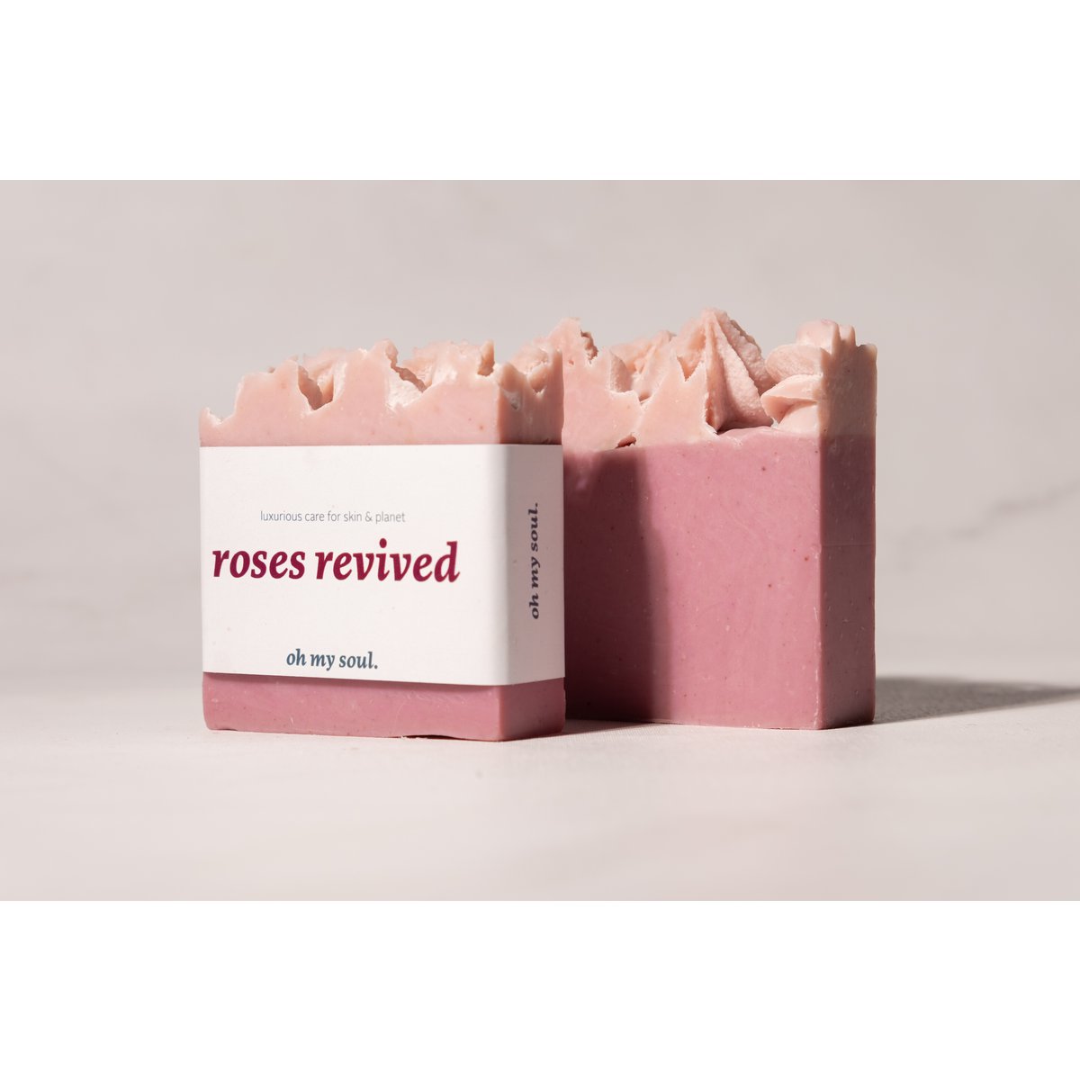 Roses Revived - The Luxurious bar